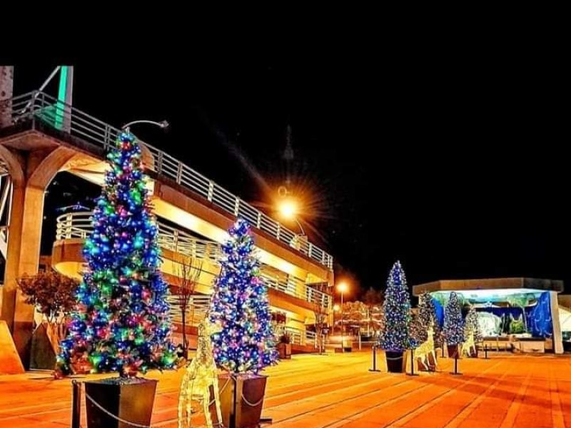 Imagen Urbana da mantenimiento a plazas publicas...