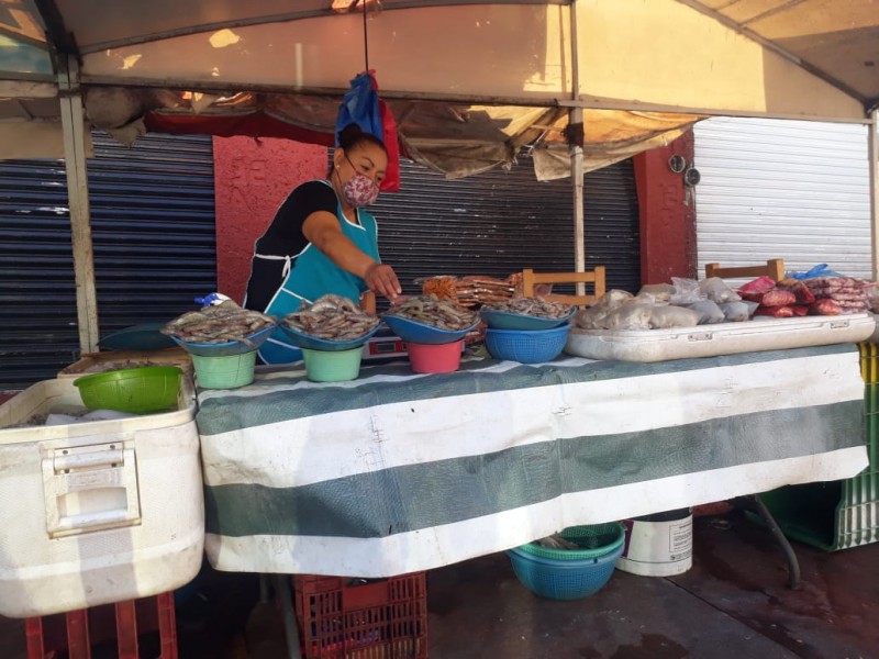 Cae 50% venta de pescados y mariscos en Tepic | MEGANOTICIAS
