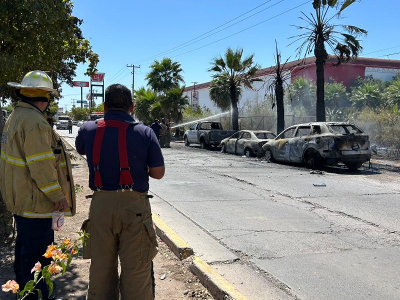 Voraz incendio arrasa con vehículos y desata caos en el bulevar Rosales ...