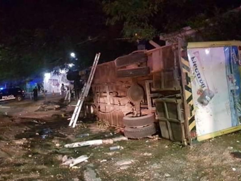 Impacta su unidad para evitar accidente mayor