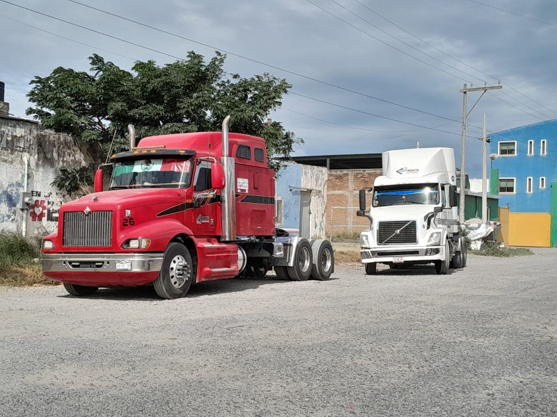 Imparten clases para conducir tractocamiones en Veracruz