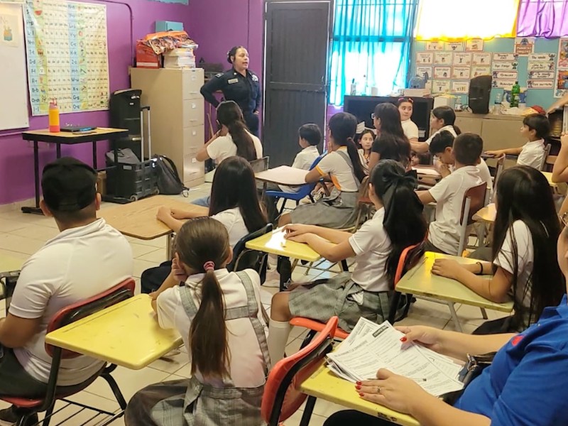 Imparten pláticas contra el acoso escolar