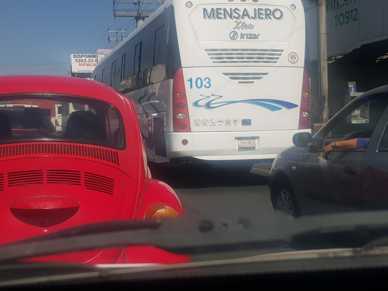 Impera el caos vial en Xonacatlán