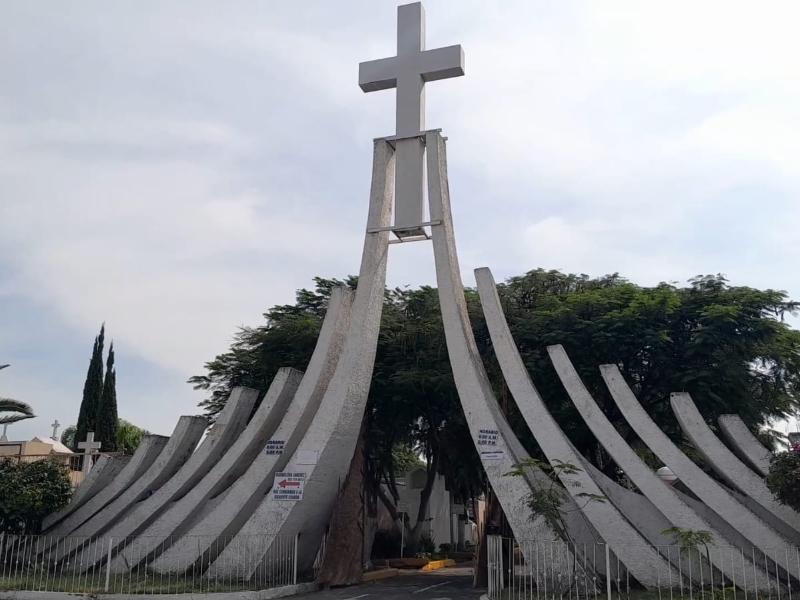 Implementan operativo de seguridad en panteón de Sahuayo