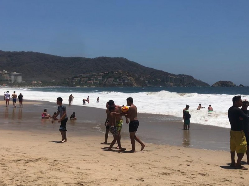 Implementan recorridos en El Palmar por alto oleaje