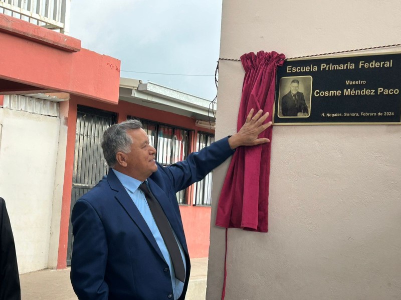 Colocan nombre “Profesor Cosme Méndez” a escuela de las bellotas