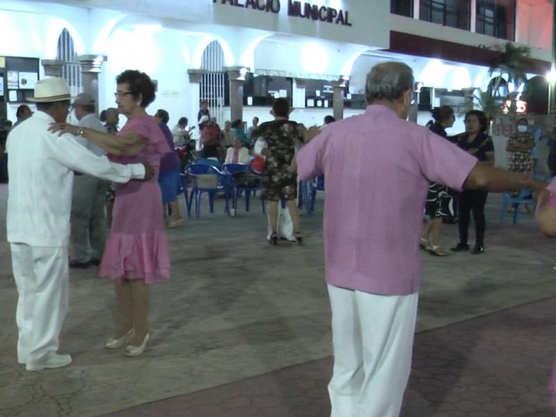 Importante continuar impulsando el danzón