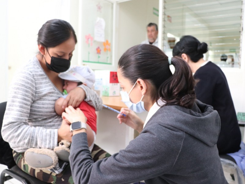 Importante vacunar a menores de un año contra sarampión; Salud