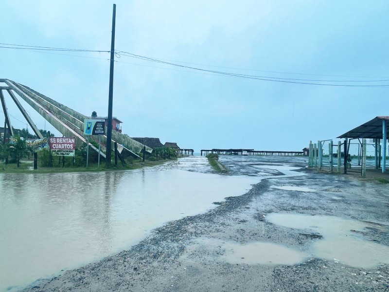 Imposible el acceso a playa Barra Norte en Tuxpan