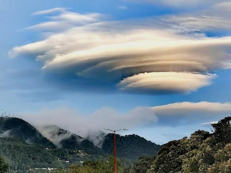 ¡Impresionante! Captan extraña nube lenticular en Chiapas