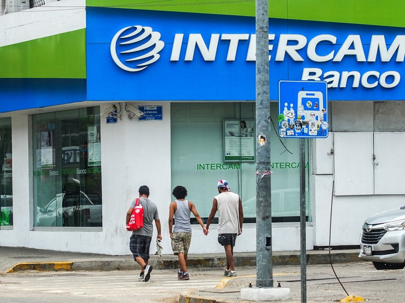 Impuesto a remesas amenaza economía de millones de familias mexicanas