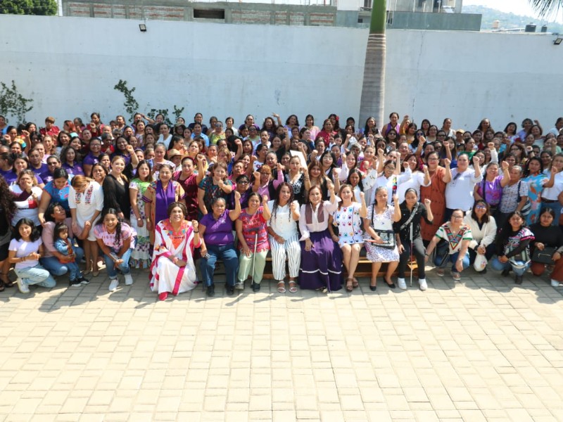 Impulsan Derechos y Participación en Mujeres en Taller, Salina Cruz