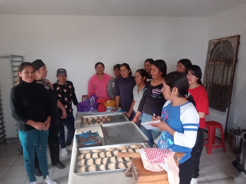 Impulsan proyectos productivos en comunidades de Tangancícuaro