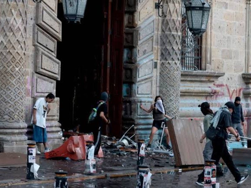 Imputan a las 40 personas detenidas tras actos vandálicos ocurridos el sábado