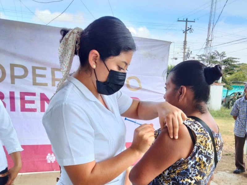 IMSS avanza con campaña de vacunación contra influenza