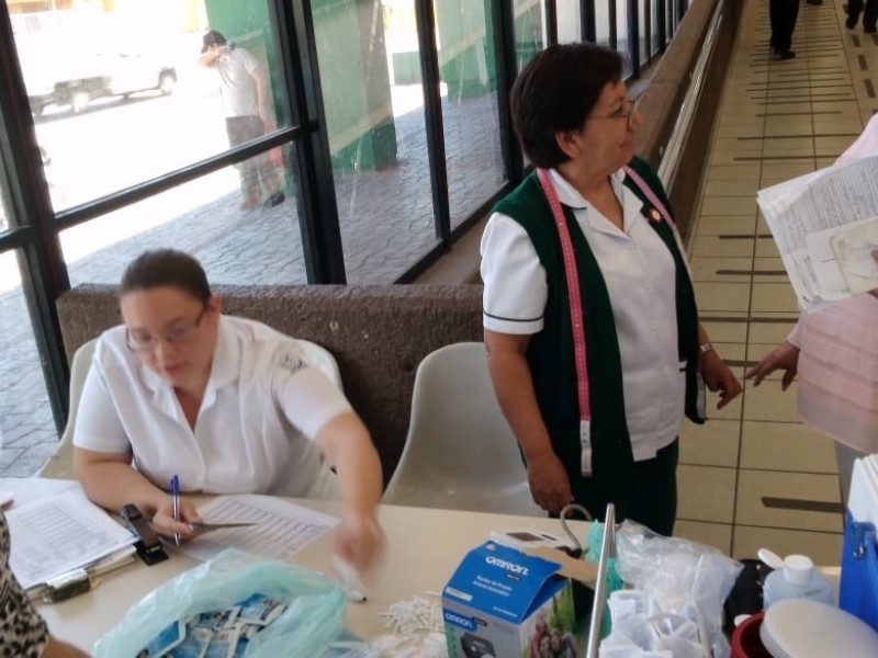 IMSS espera vacunar a 56 mil pequeños