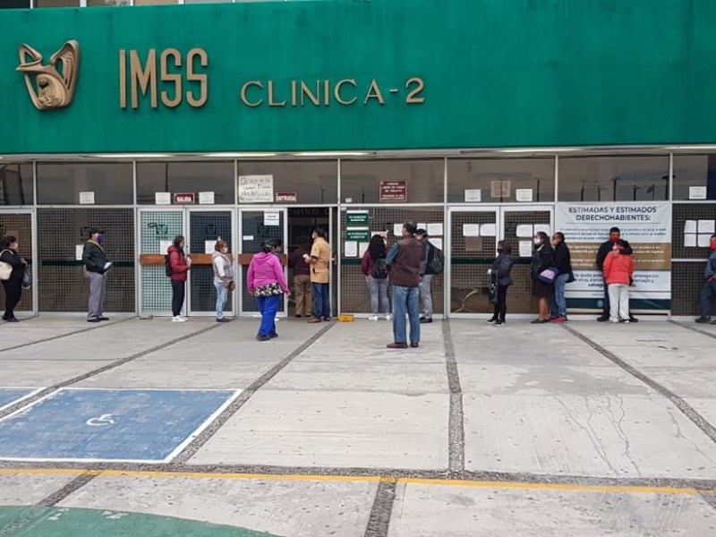 IMSS sólo aplicará pruebas COVID a personas con estos síntomas