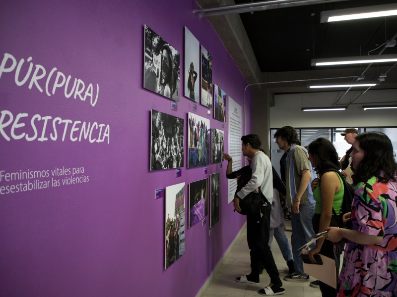 Inagura exposición fotográfica la UAQ