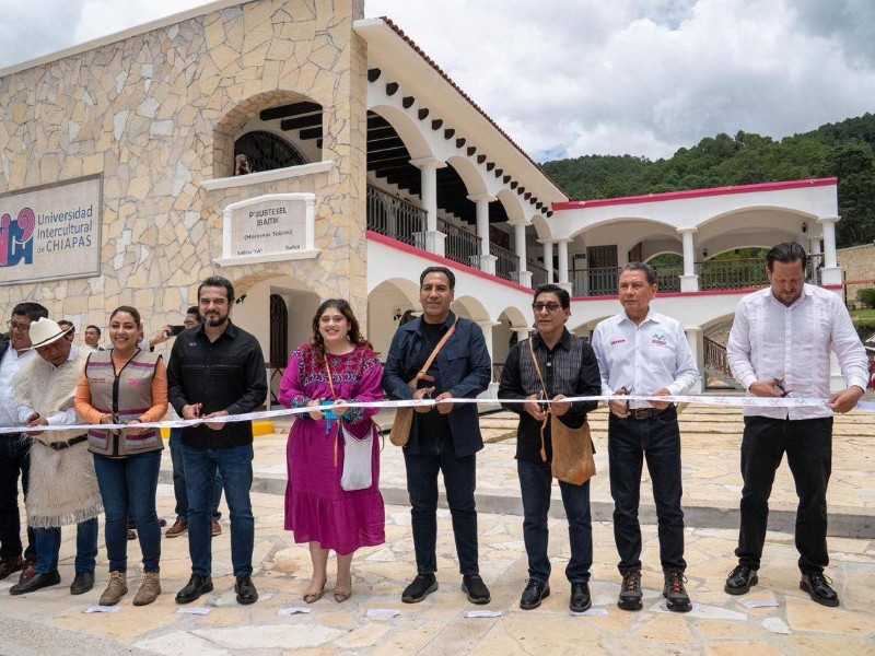 Inaugura Eduardo Ramírez infraestructura educativa y Centro LIBRE en San Cristóbal