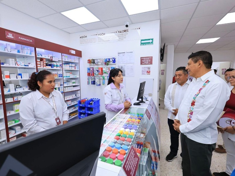 Inaugura Gobernador Salomón Jara Farmacia Bienestar en Juxtlahuaca