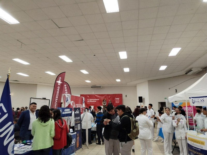 Éxito en Feria Educativa en Empalme