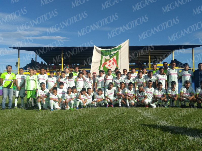 Inauguran Academia de Fútbol Chapulineros en San Blas