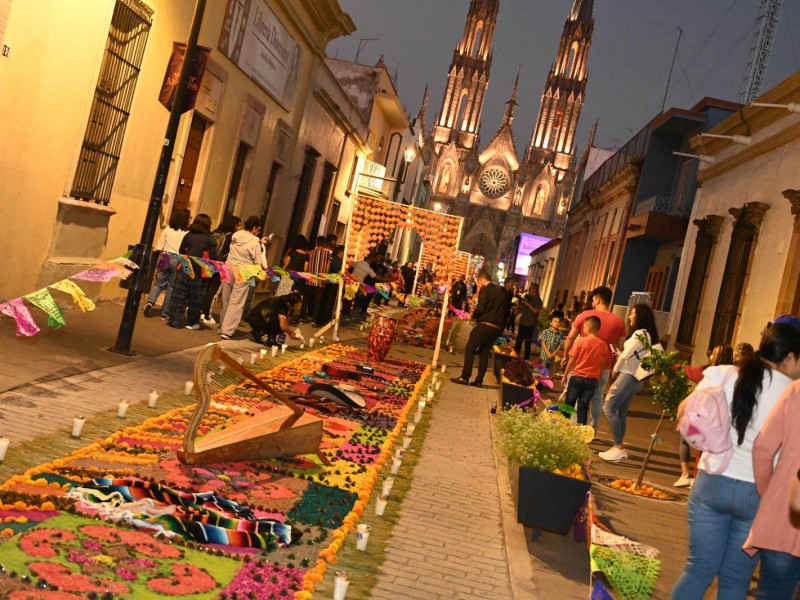 Inauguran actividades por Noche de Muertos en Zamora