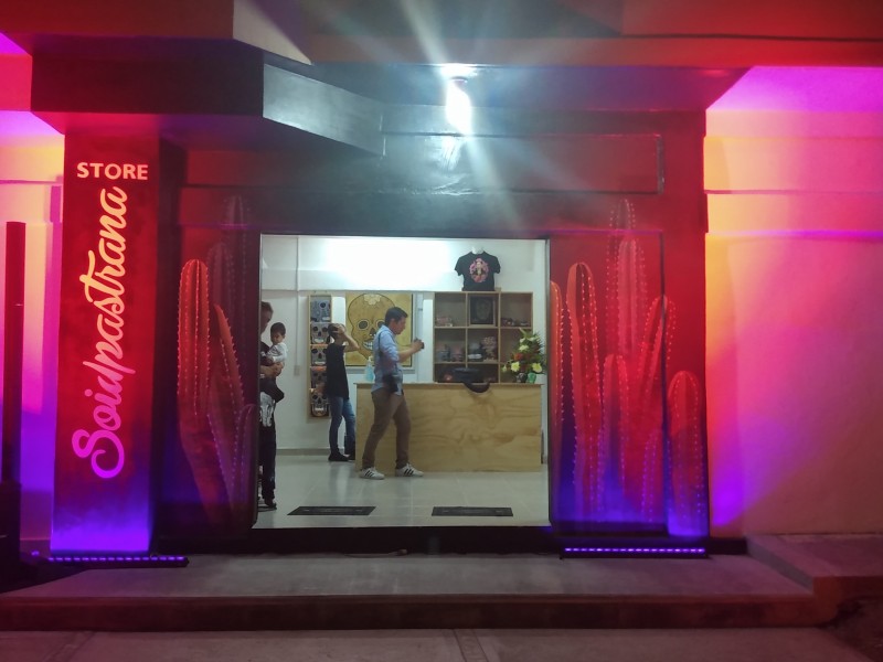 Inauguran boutique SoidPastrana en Salina Cruz