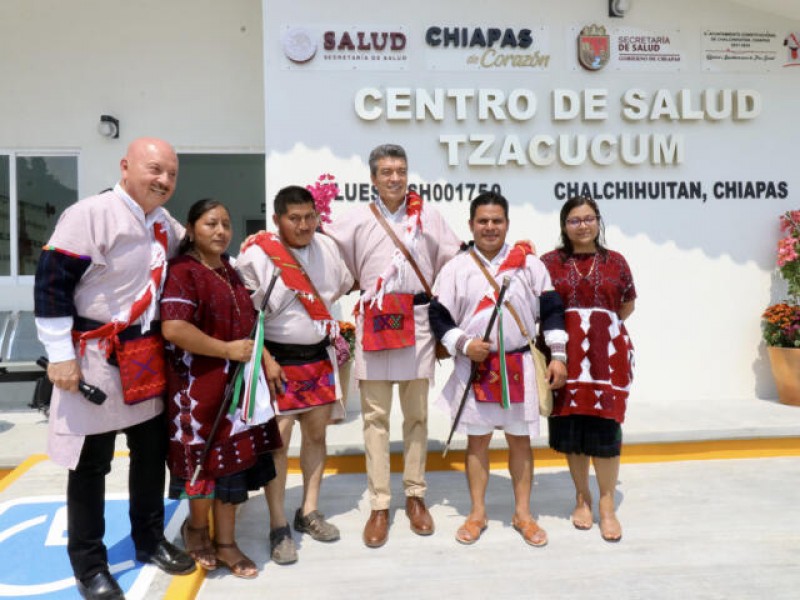 Inauguran Centro de Salud Tzacucum en Chalchihuitán