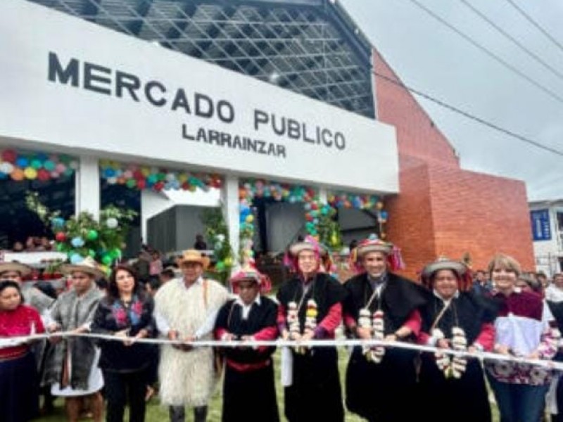 Inauguran construcción de mercado público en Larráinzar