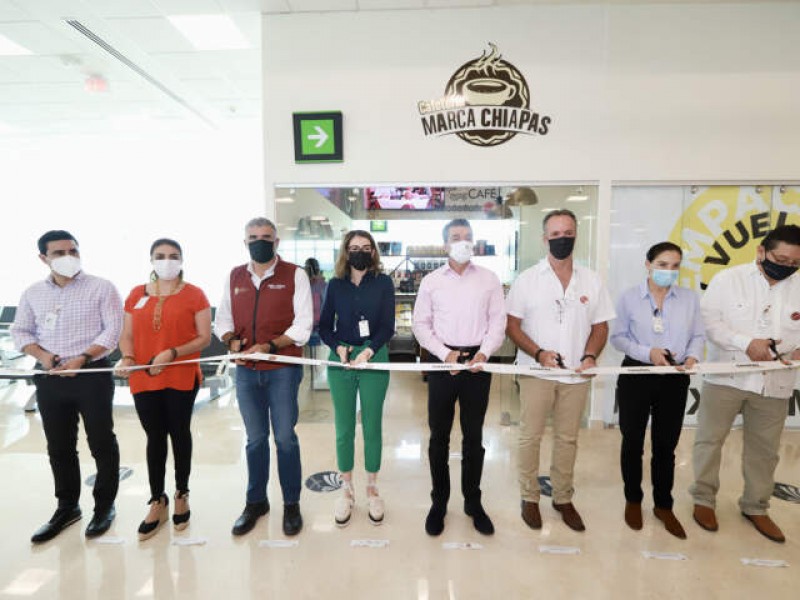 Inauguran en el AIAAC 1ra. cafetería Marca Chiapas