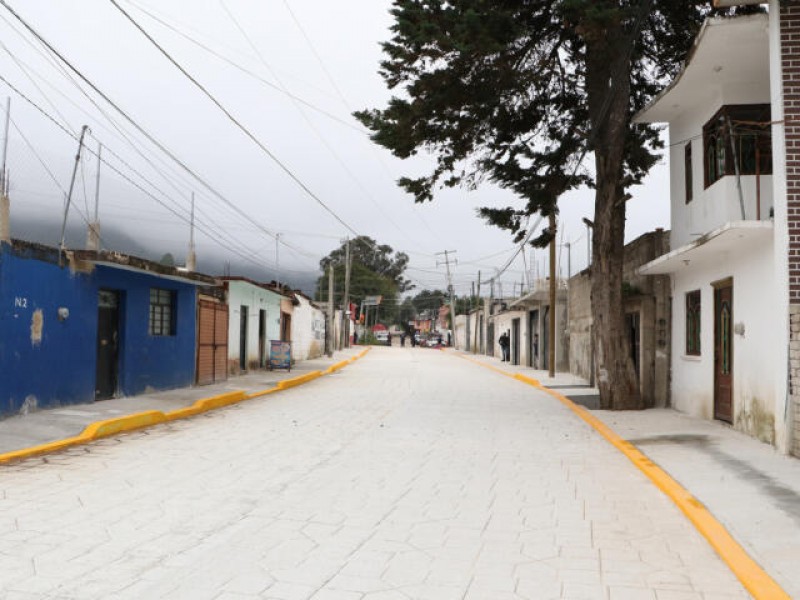 Inauguran en SCLC calles con concreto hidráulico