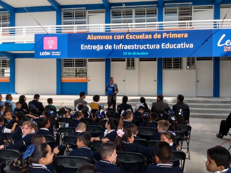 Inauguran Escuela Primaria en San Carlos La Roncha