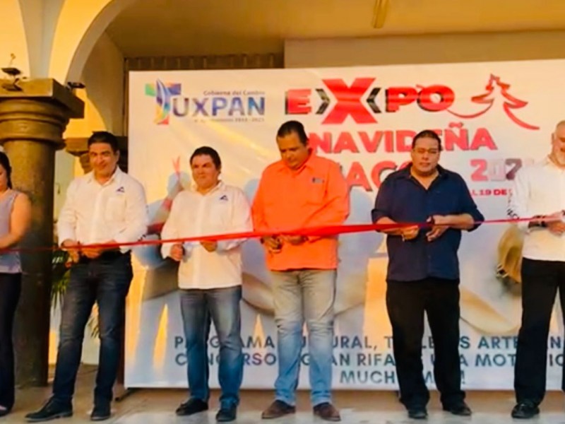 Inauguran Expo Canaco Navideña Tuxpan
