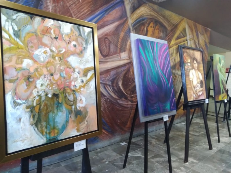 Inauguran exposición de arte de mujeres locales