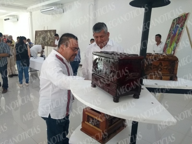 Inauguran exposición de arte la sección 38