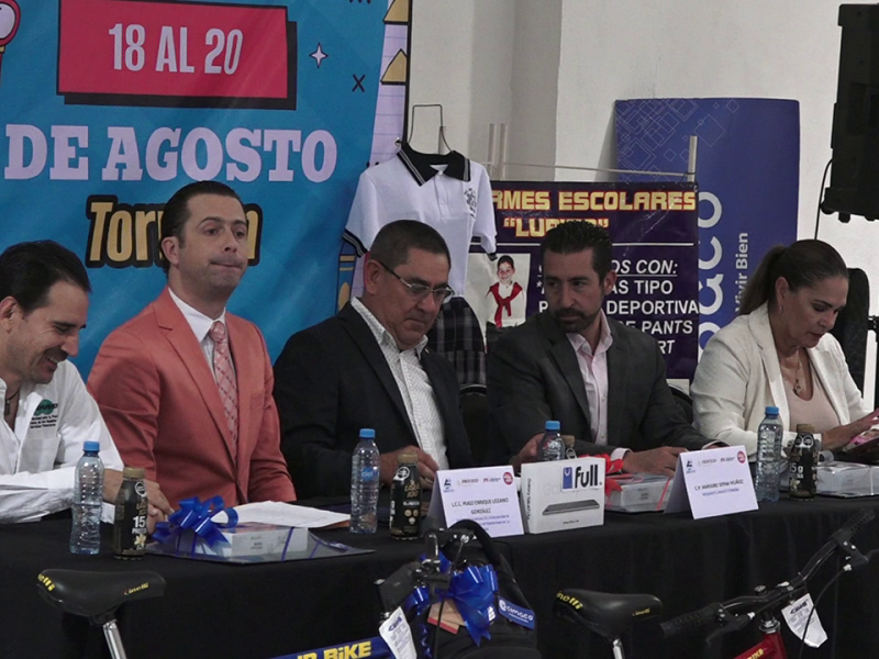 Inauguran Feria de Regreso a Clases 2023 en Torreón