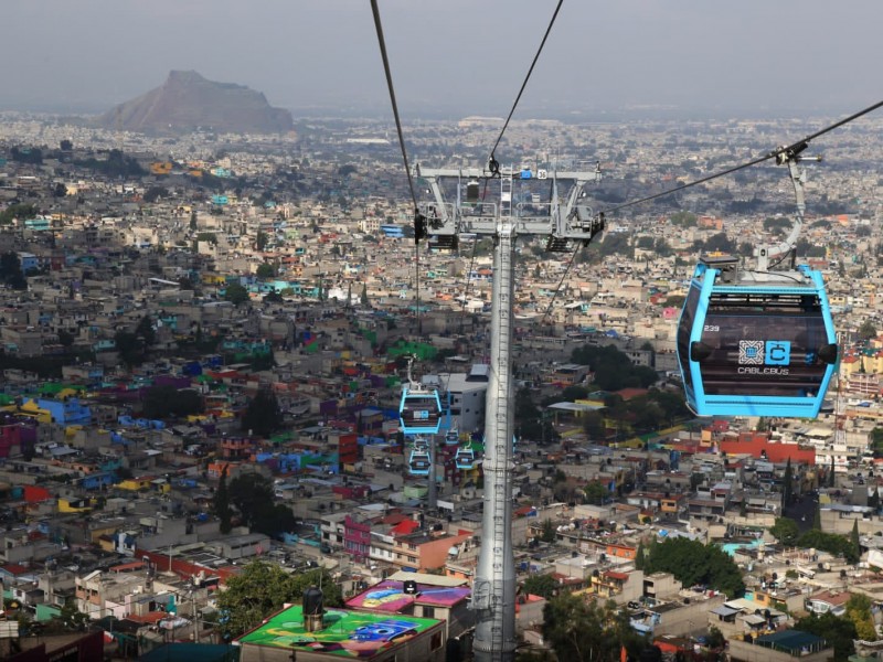 Inauguran la Línea2, primer sistema de transporte público tipo teleférico