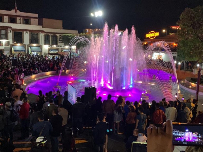 Inauguran la nueva fuente 