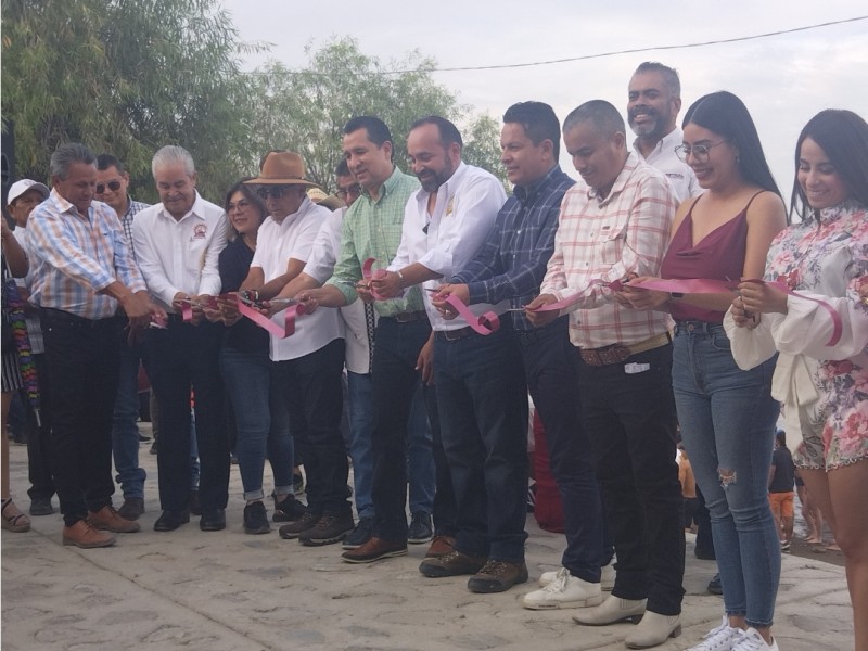 Inauguran malecón turístico del Lago Urbano 