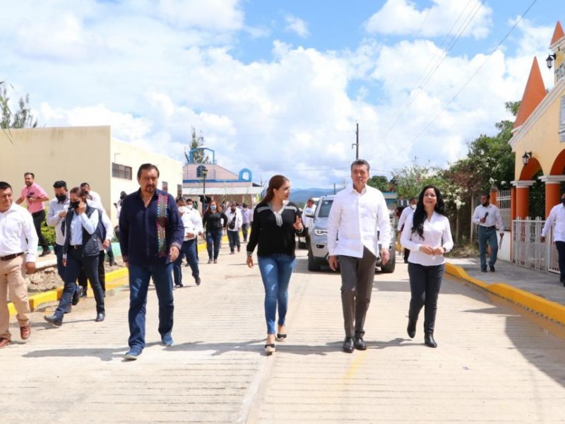 Inauguran obra de infraestructura vial en Las Margaritas