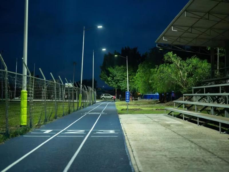 Inauguran pista de tartán y renombran unidad deportiva en La Piedad
