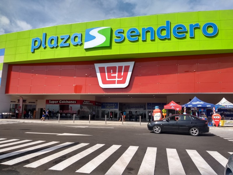 Inauguran Plaza Sendero Culiacán