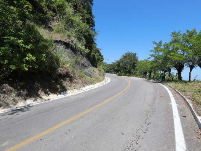 Inauguran rehabilitación carretera en Ocozocoautla