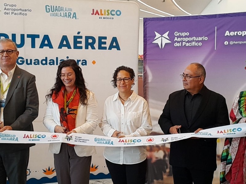 Inauguran vuelo hacia Canadá
