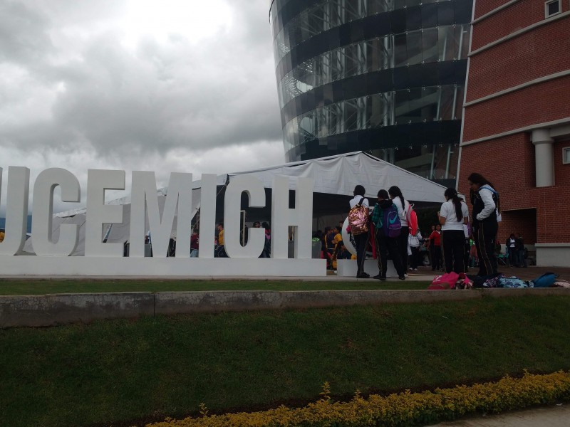 Inauguran XXV SNCyT en la UCEMICH