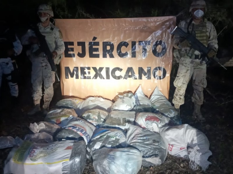 Incauta SEDENA 379.6 kilos de drogas al sureste de Nogales