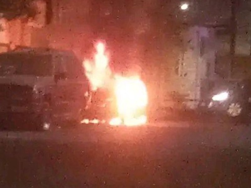Incendian automóvil en el centro de Colima durante la madrugada ...