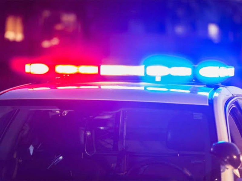 Incendian camioneta está madrugada en colonia Fátima