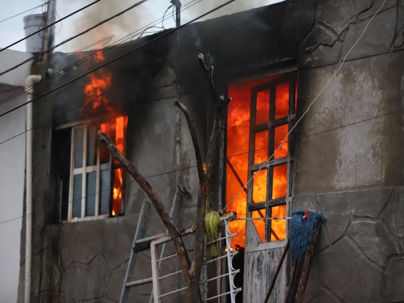 Incendio cobró una vida y dejó dos lesionados